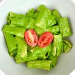 Pasta with Spinach Cream Sauce